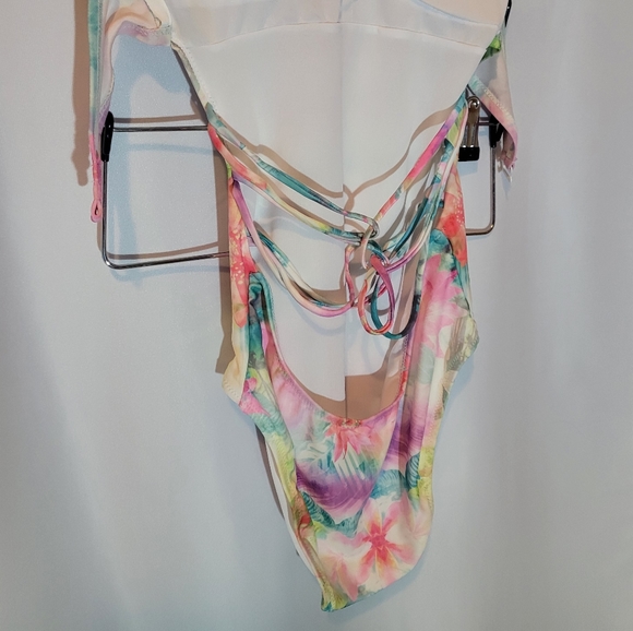 Ladies Bathing Suit -XS - Picture 2 of 4